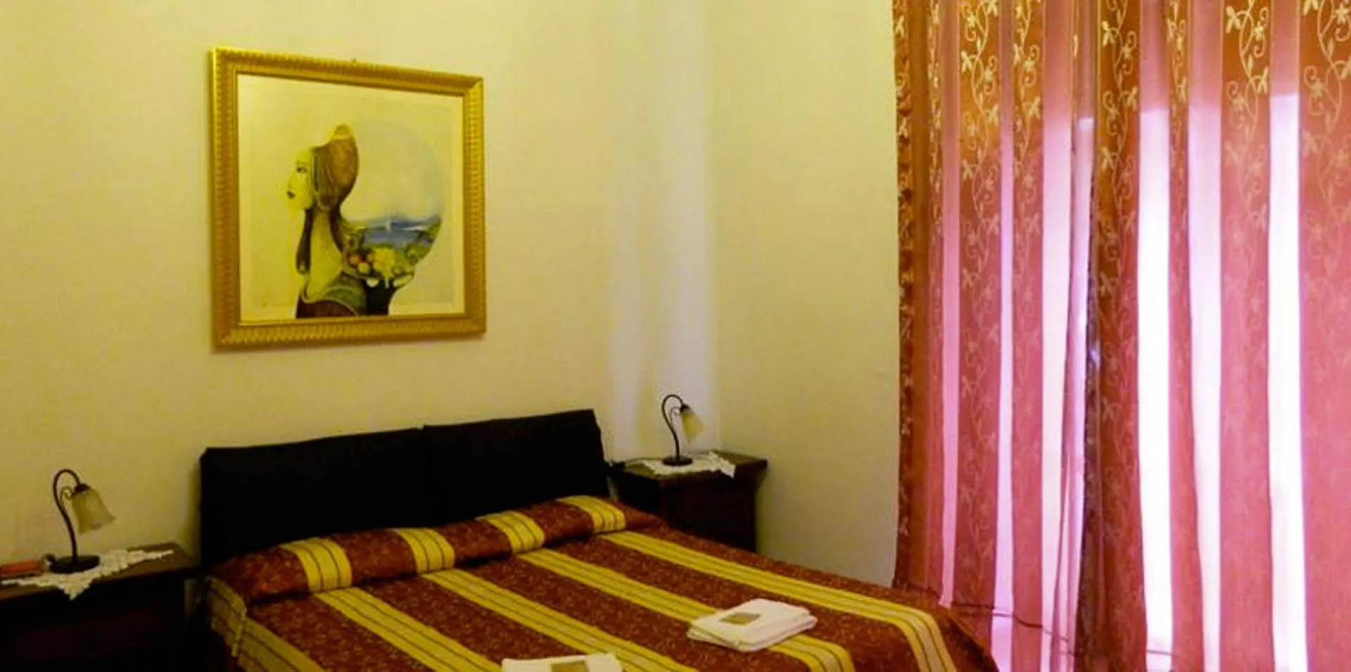Bed & Breakfast Crispi Rooms Catania
